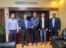 اعطای تجهیزات 2 میلیارد ریالی فدراسیون برای توسعه گلف در استان قم