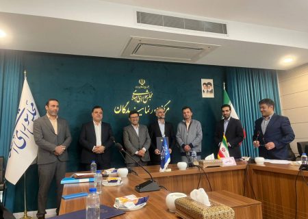 خانه‌ملت متقاضی برگزاری دوره ویژه آموزش گلف برای نمایندگان شد