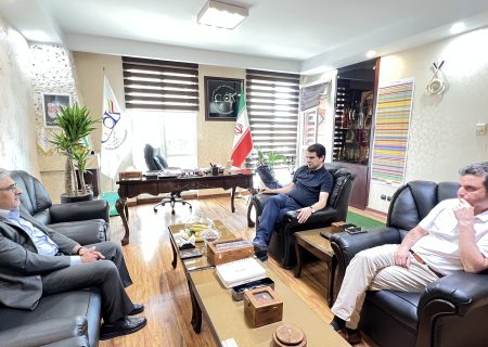 بررسی عملکرد ۱۶ ساله هیات گلف سمنان در دیدار ترحمی با دکتر عزیزی