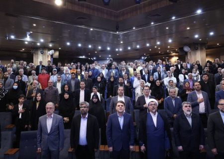 حضور نماینده فدراسیون گلف در اختتامیه جشنواره ملی تولیدات ورزش و سلامتی