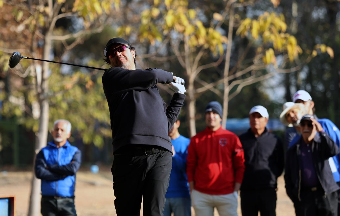 پایان دور رفت سوپر لیگ گلف کشور با صدرنشینی ملی‌حفاری و نفت‌وگاز