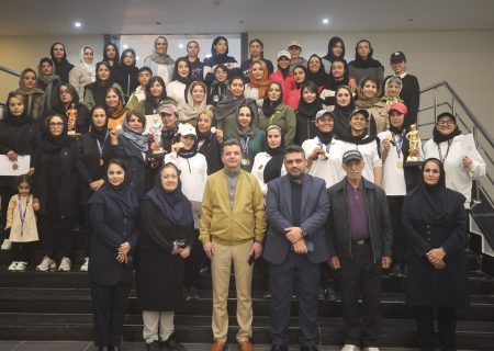 گزارش تصويري اختتامیه مسابقات گلف قهرمانی کشور دختران بالای ۱۸ سال