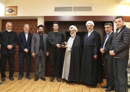 دبیر شورای عالی انقلاب فرهنگی: باید گلف در خانواده‌ها گسترش یابد